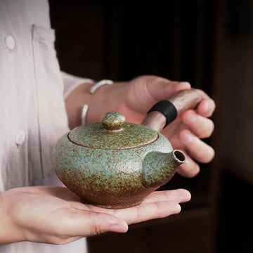 Théière Wabi Sabi – Théière en céramique émaillée artisanale (250 ml)