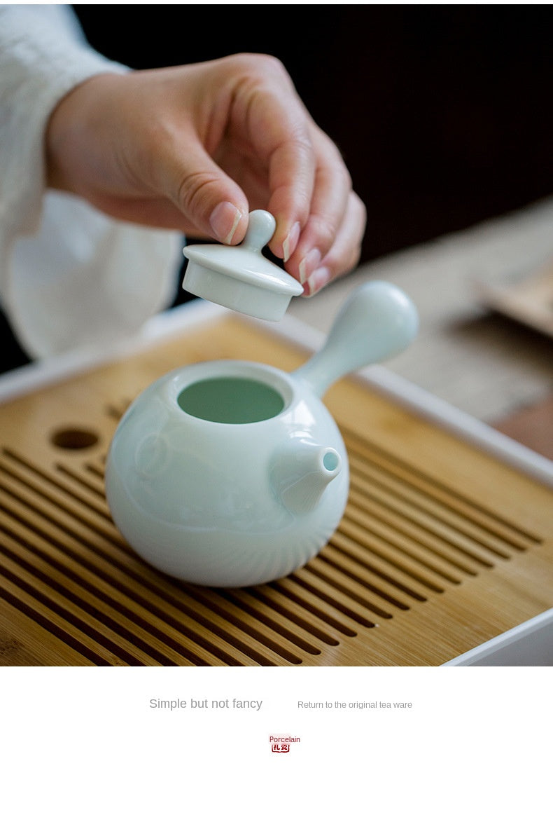 Théière Shiro Hana – Théière japonaise en céladon blanc (210 ml)