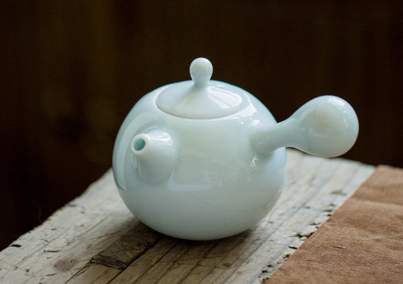 Théière Shiro Hana – Théière japonaise en céladon blanc (210 ml)