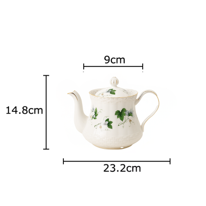 Théière Célestine en porcelaine émaillée, fond blanc