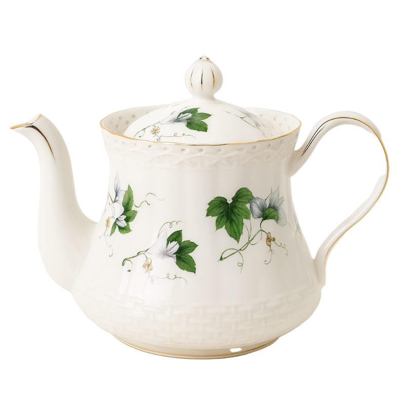 Théière Célestine en porcelaine émaillée blanche, motifs floraux verts, touches dorées