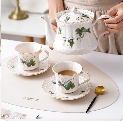 Théière Célestine en porcelaine émaillée, vue supplémentaire