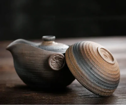 Théière Kazuki en céramique, coloris terre cendrée