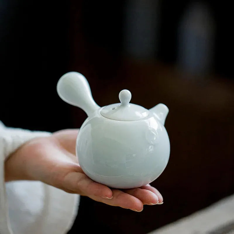 Théière Shiro Hana, coloris blanc