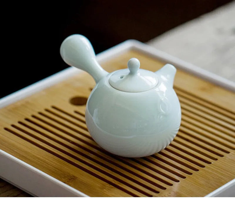 Théière Shiro Hana, coloris blanc