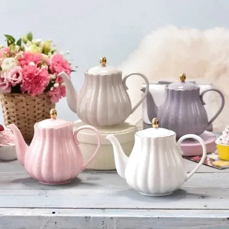 Théière Victoria, coloris blanc